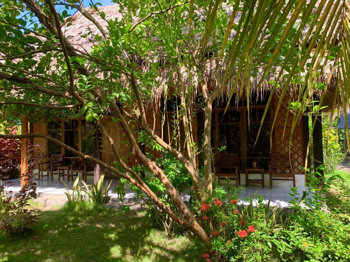Budi Sun Resort Maumere Exteriér fotografie