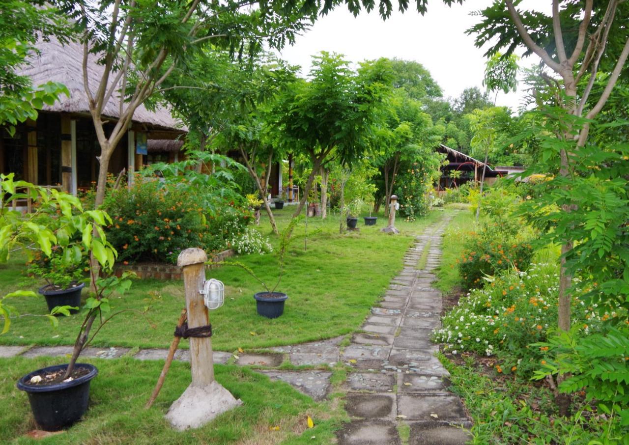 Budi Sun Resort Maumere Exteriér fotografie